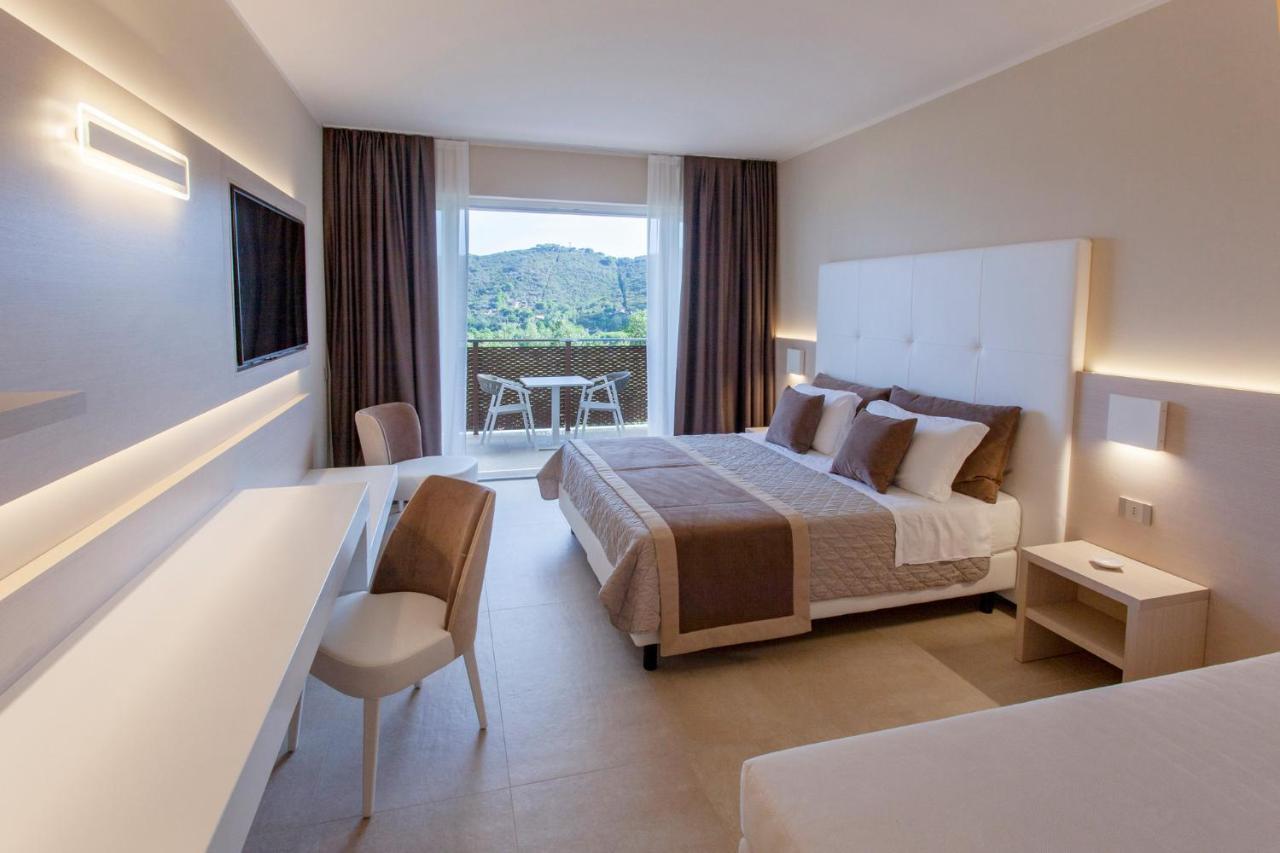 La Perla Del Golfo Hotel