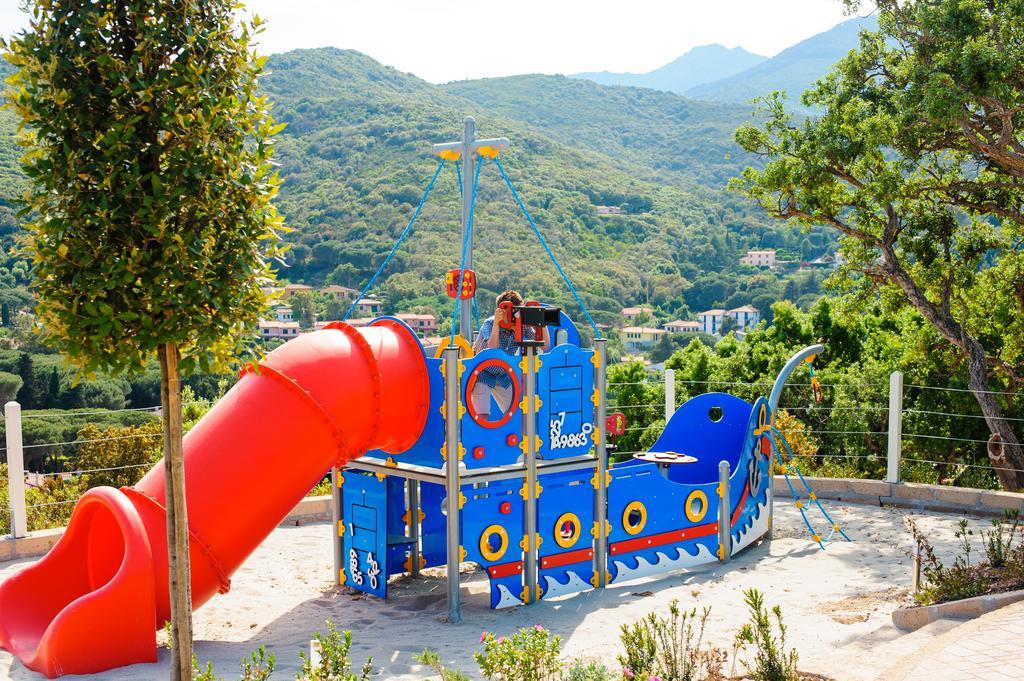 La Perla Del Golfo Hotel 4*
