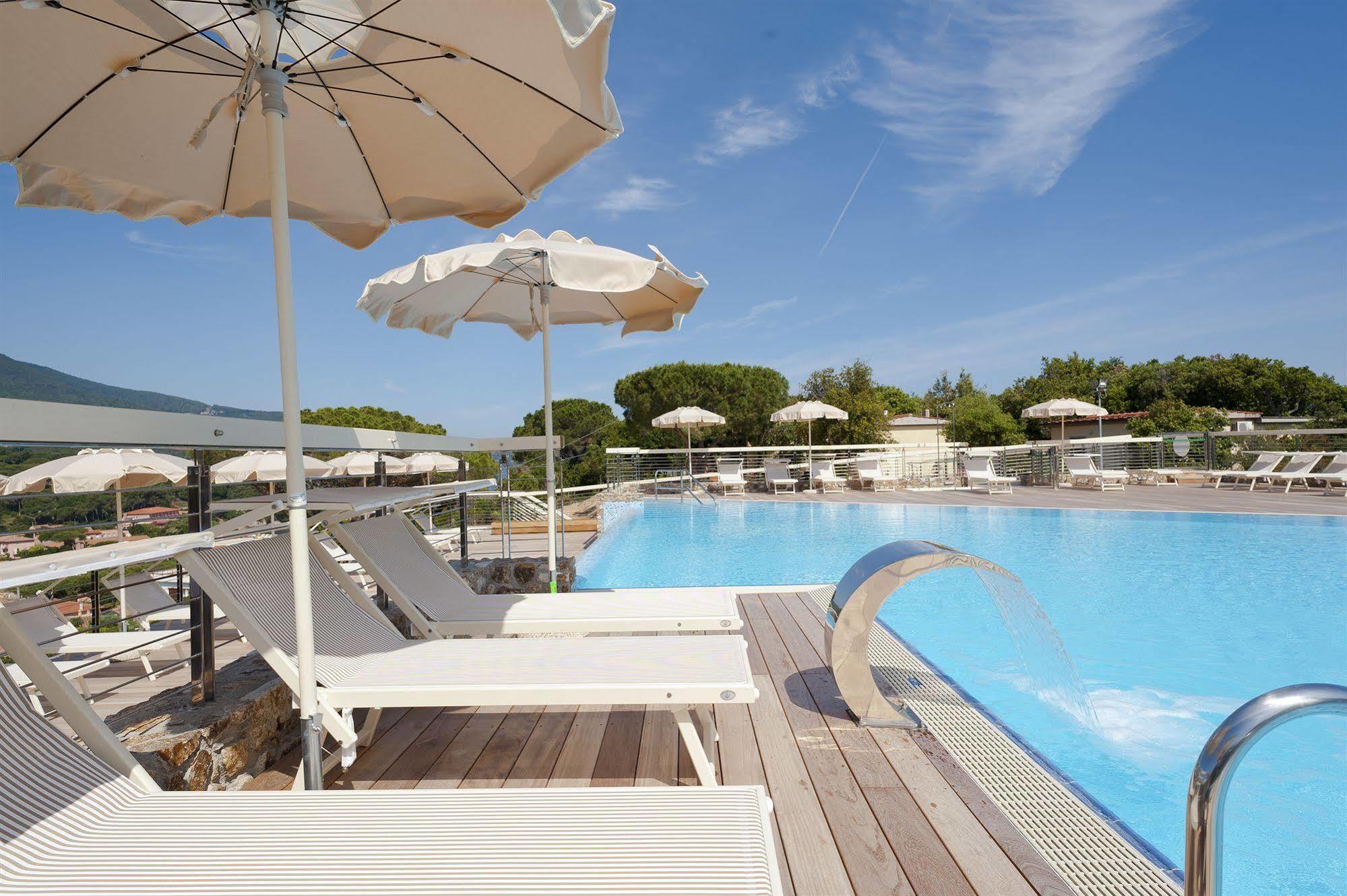 La Perla Del Golfo Hotel 4*