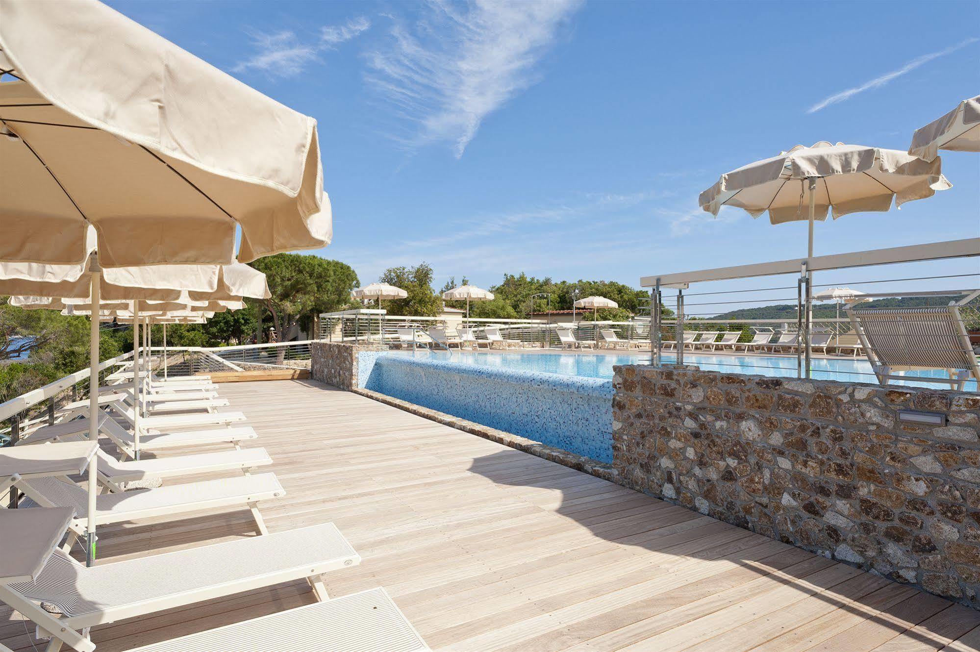 Hotel La Perla Del Golfo 4*